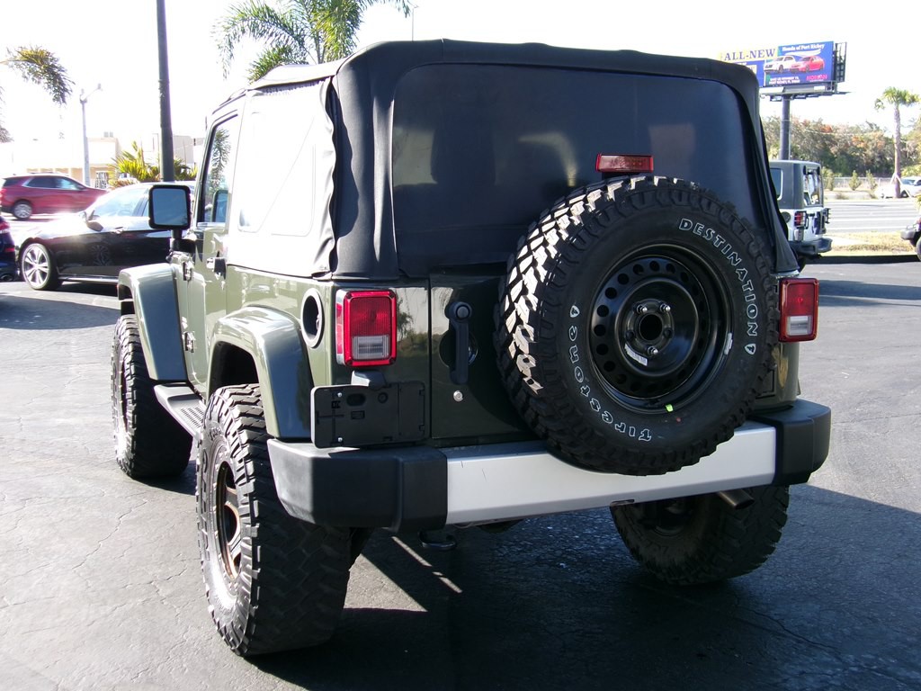2015 Jeep Wrangler Image 20