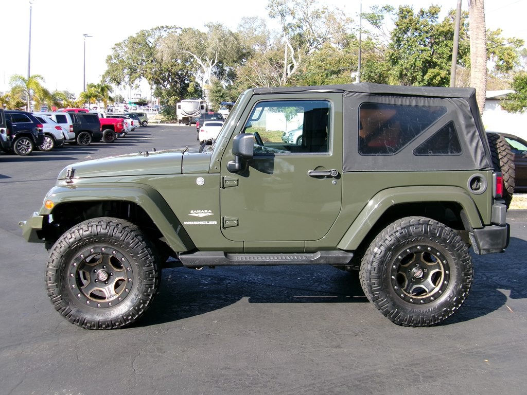 2015 Jeep Wrangler Image 25