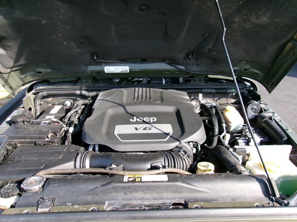 2015 Jeep Wrangler Image 36