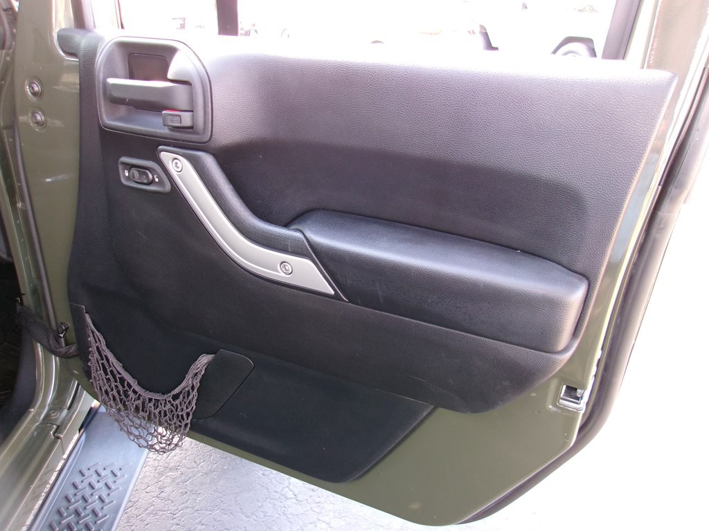 2015 Jeep Wrangler Image 47