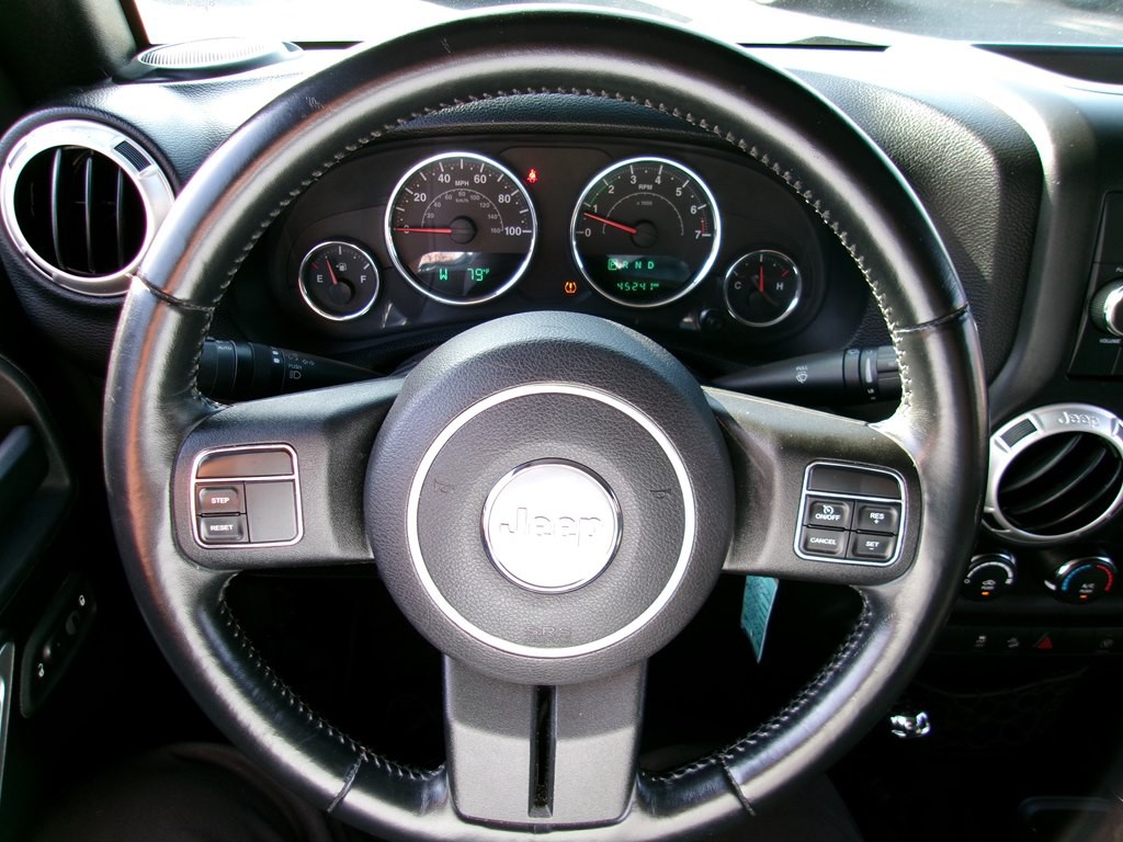 2015 Jeep Wrangler Image 69