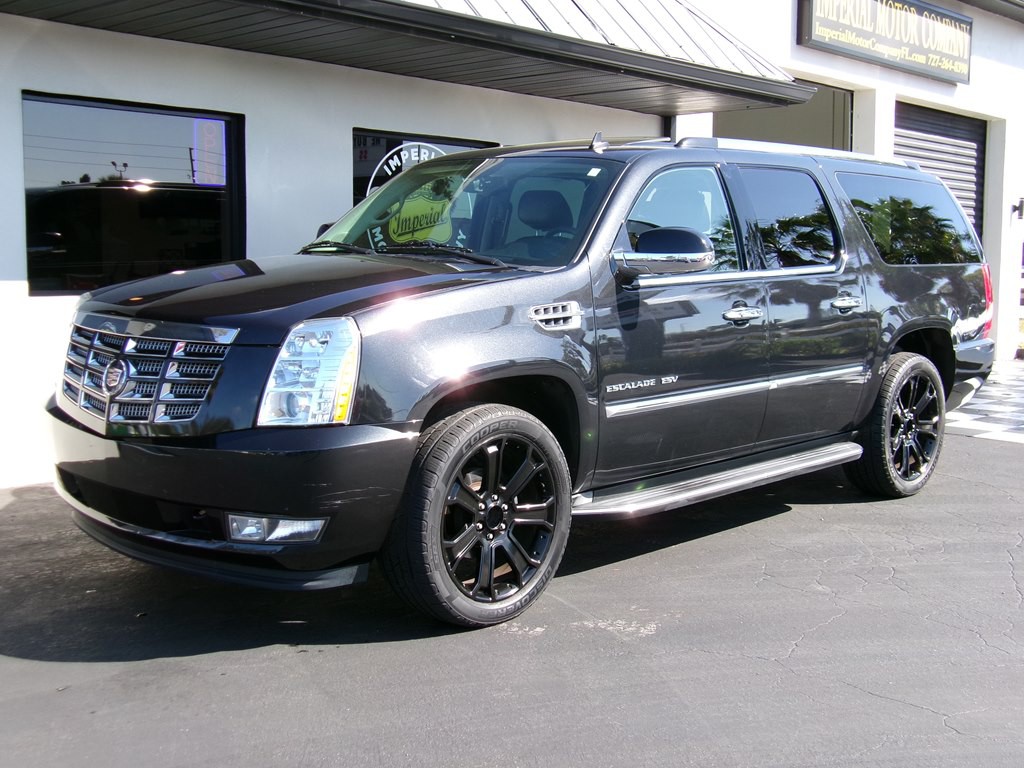 2012 Cadillac Escalade Image 31