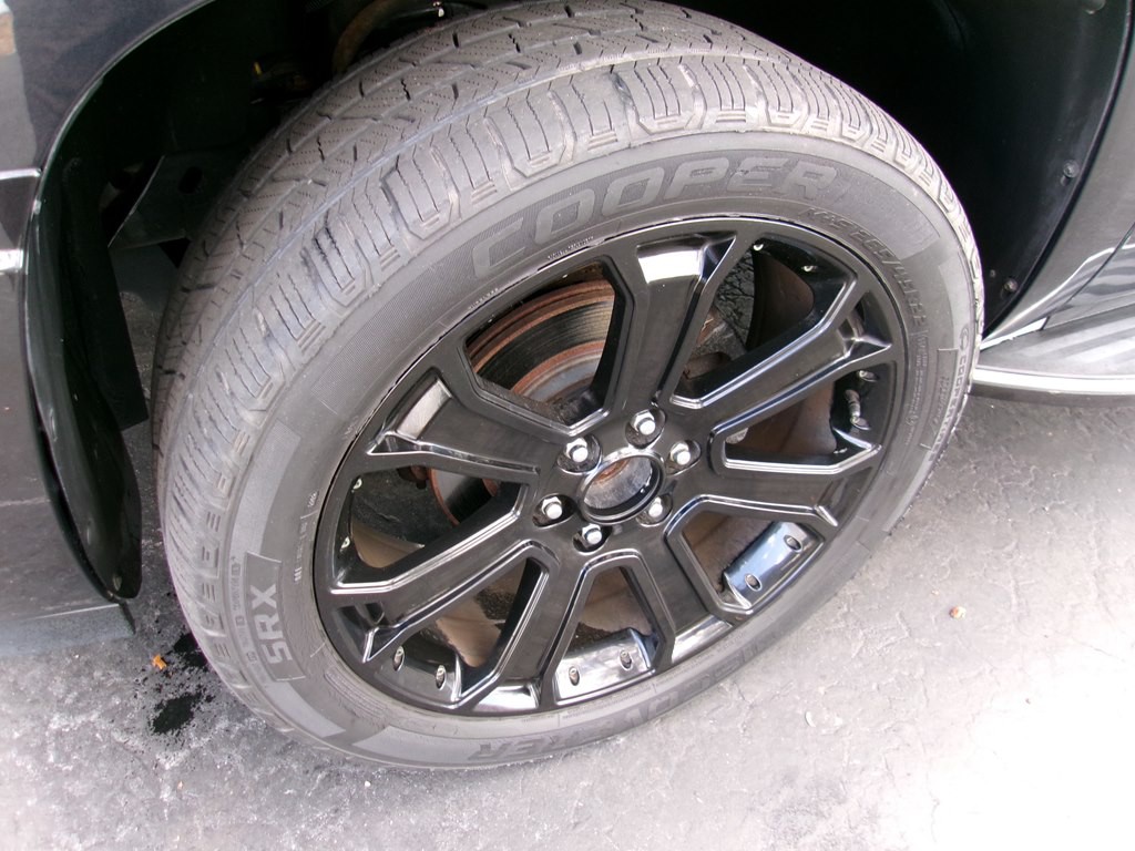 2012 Cadillac Escalade Image 35