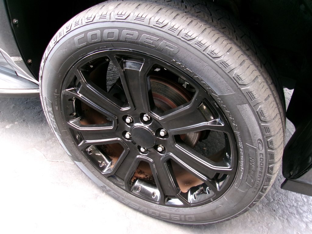 2012 Cadillac Escalade Image 38