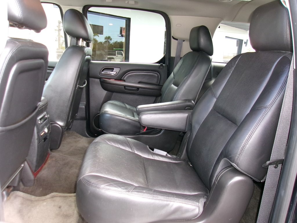 2012 Cadillac Escalade Image 55