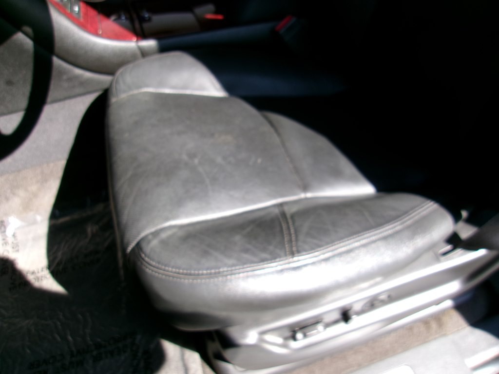 2012 Cadillac Escalade Image 66