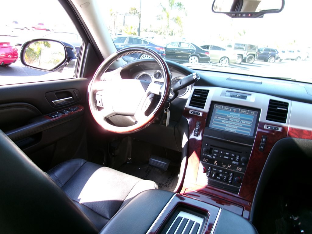 2012 Cadillac Escalade Image 73