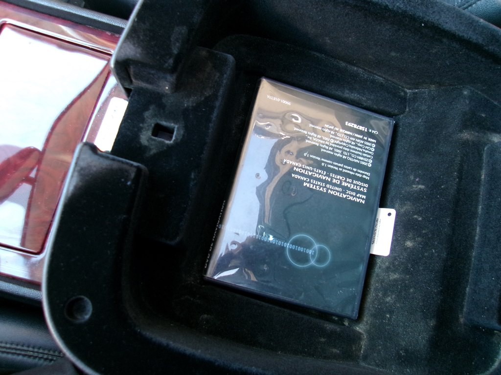 2012 Cadillac Escalade Image 81