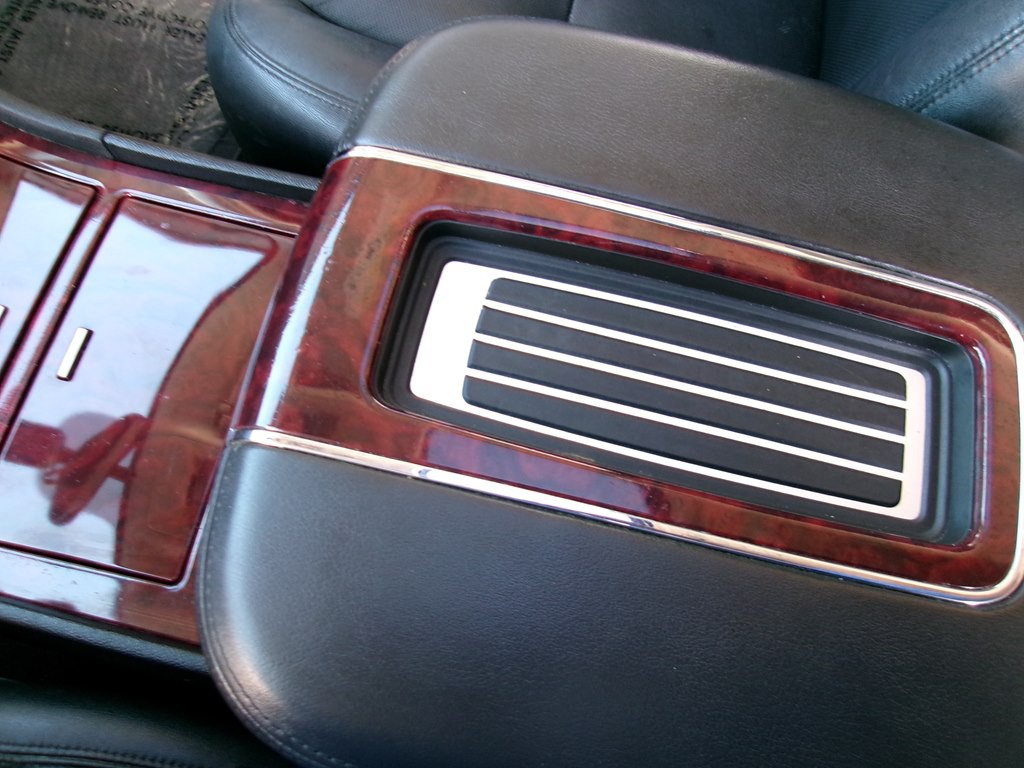 2012 Cadillac Escalade Image 82