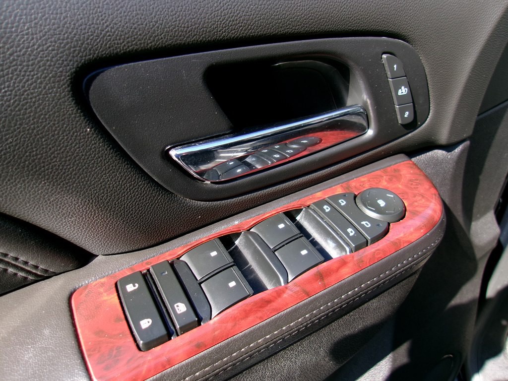 2012 Cadillac Escalade Image 92