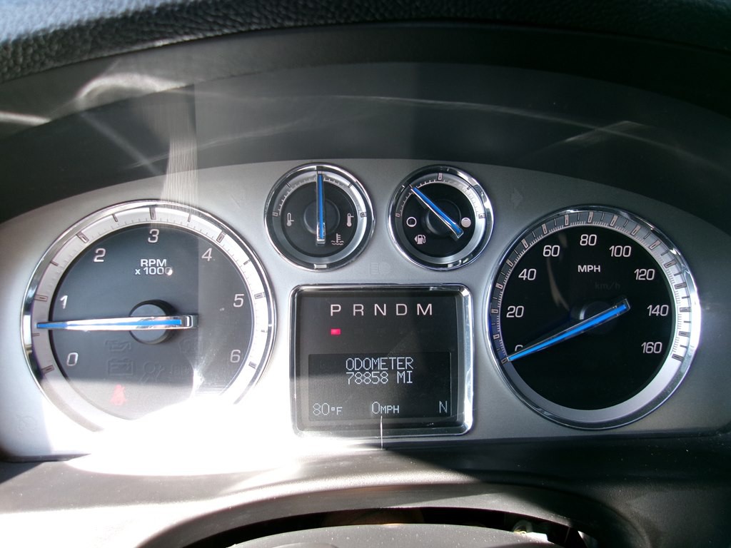 2012 Cadillac Escalade Image 100