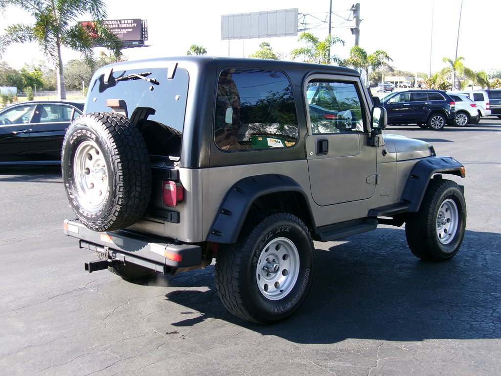 2005 Jeep Wrangler Image 13