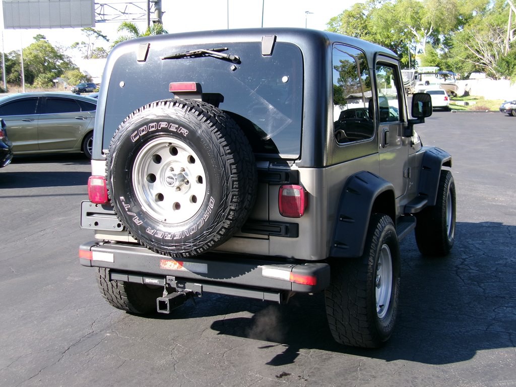 2005 Jeep Wrangler Image 15