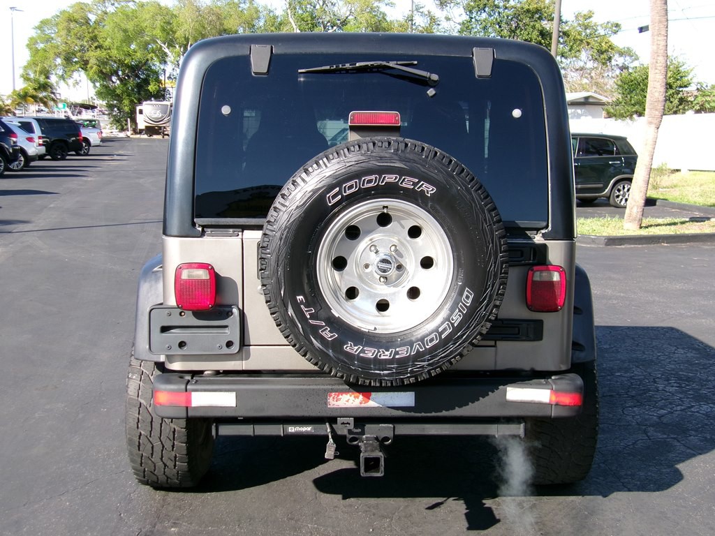 2005 Jeep Wrangler Image 17