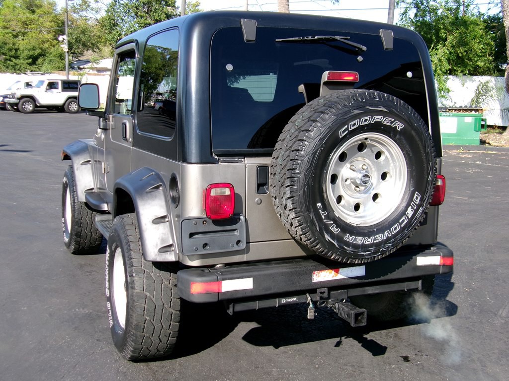 2005 Jeep Wrangler Image 18