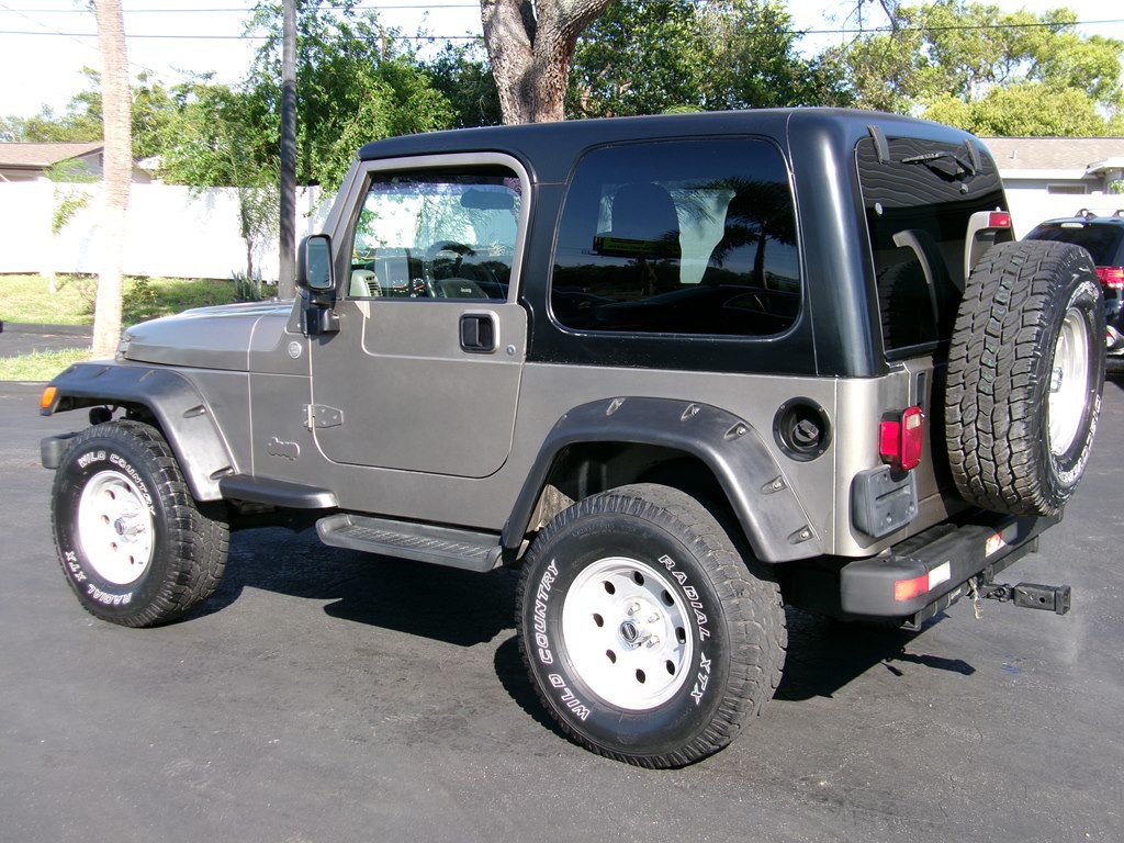 2005 Jeep Wrangler Image 20