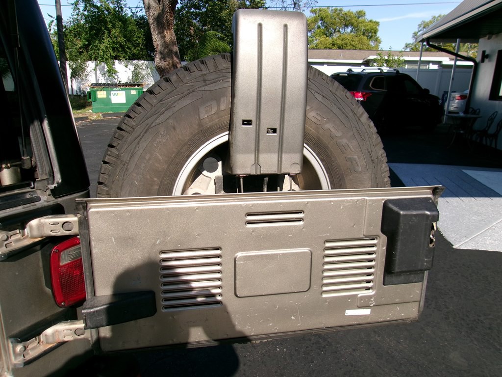 2005 Jeep Wrangler Image 41