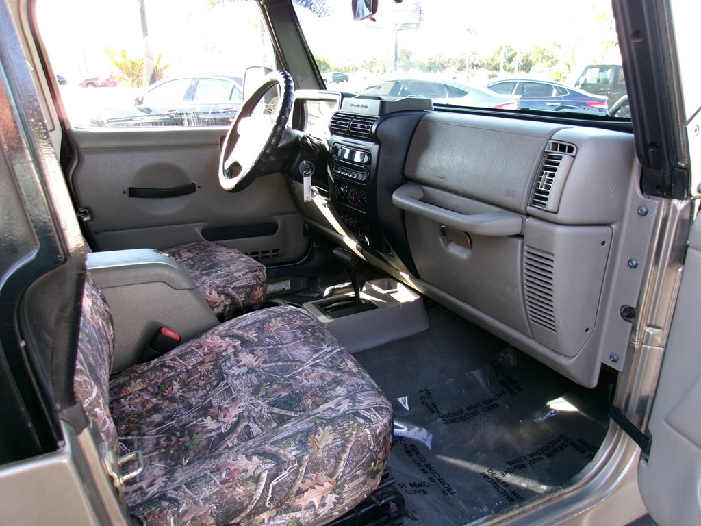 2005 Jeep Wrangler Image 48