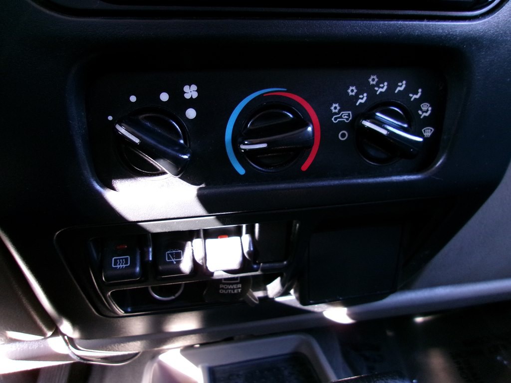 2005 Jeep Wrangler Image 61