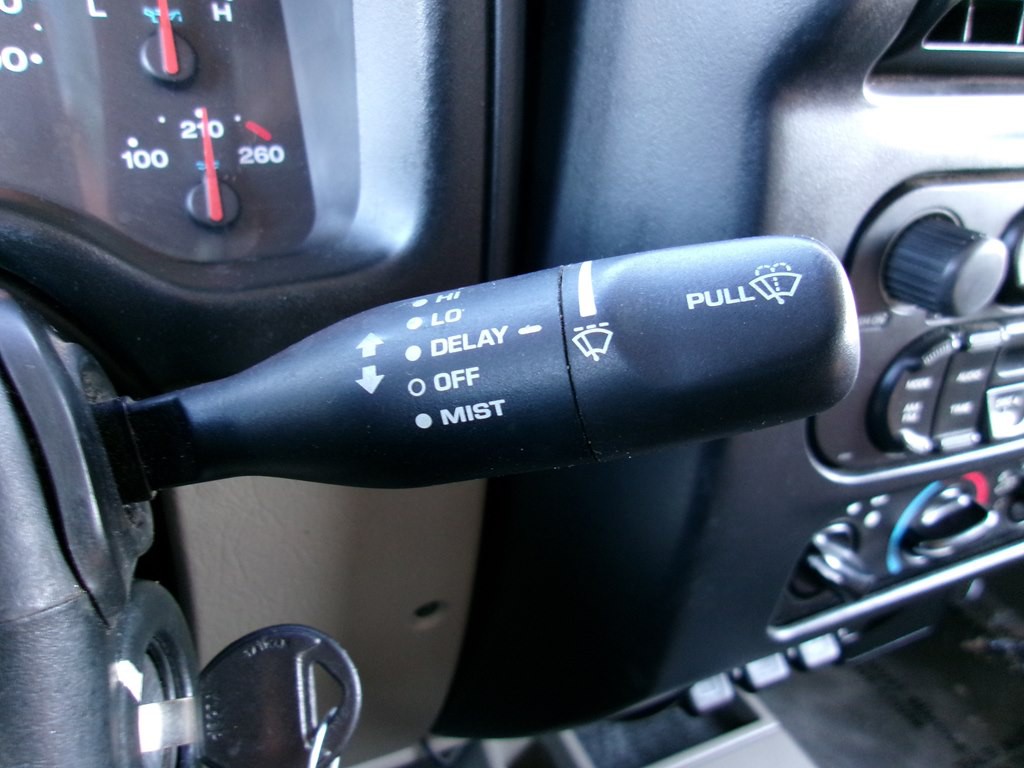 2005 Jeep Wrangler Image 66