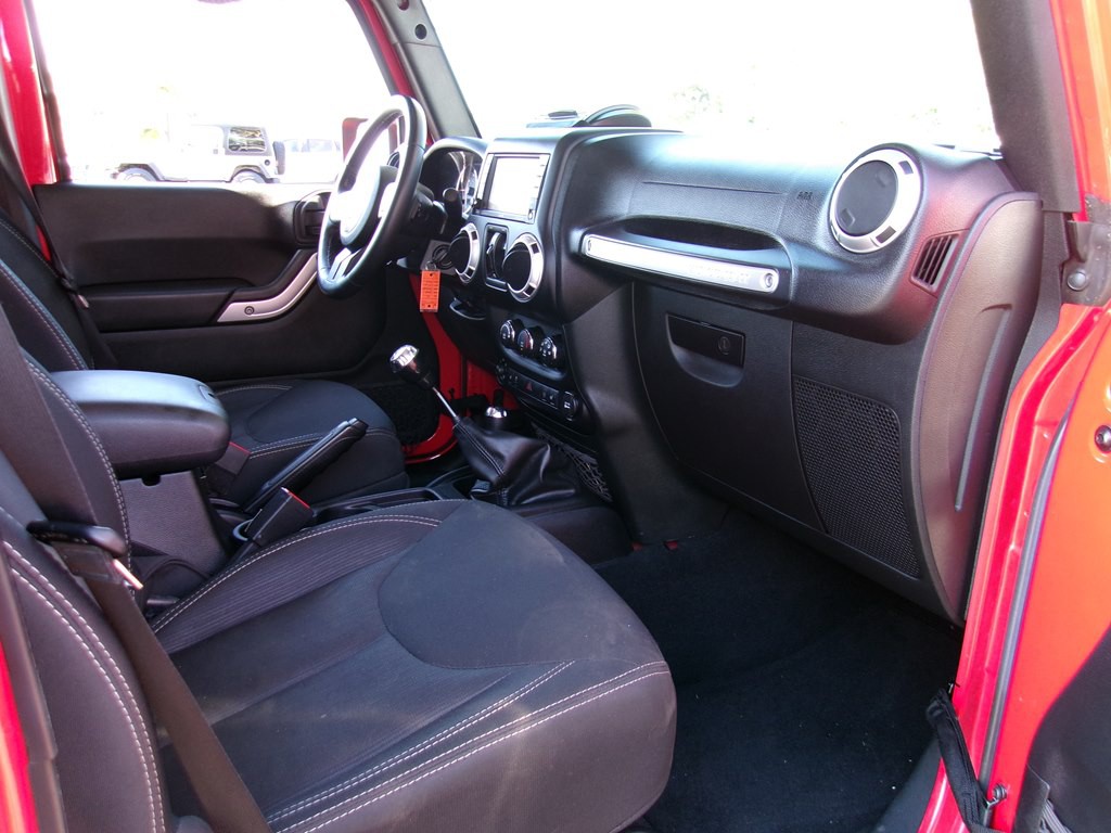 2015 Jeep Wrangler Unlimited Image 72