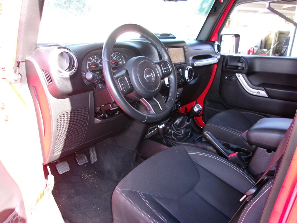 2015 Jeep Wrangler Unlimited Image 76