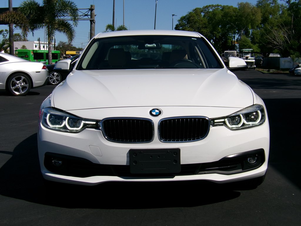 2018 BMW 3 Series Image 6