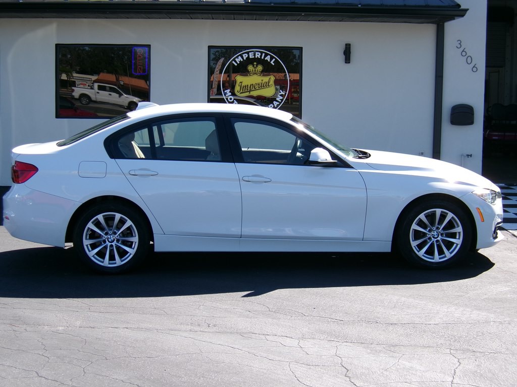 2018 BMW 3 Series Image 15