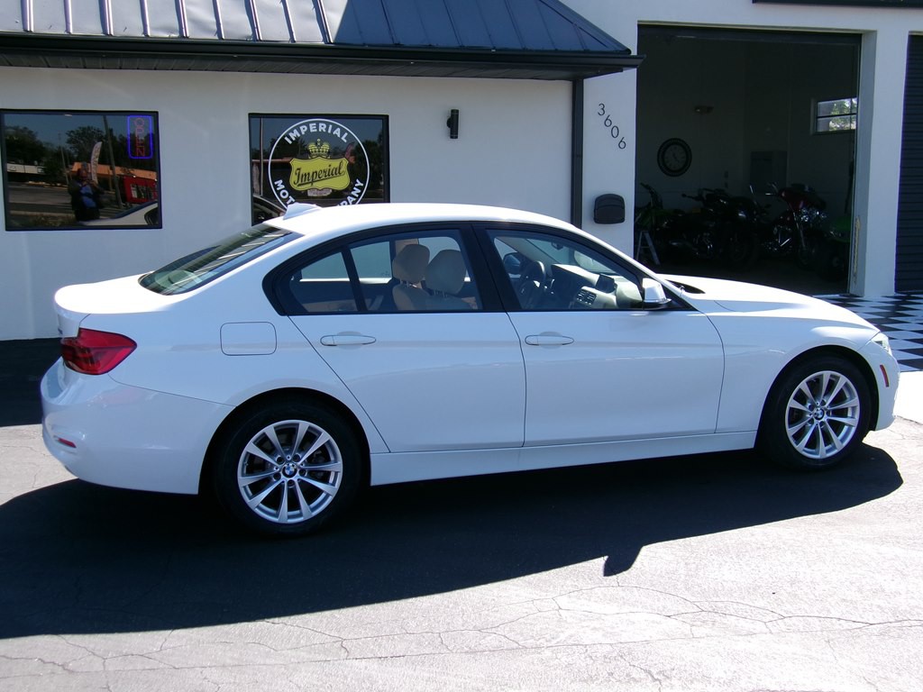 2018 BMW 3 Series Image 16