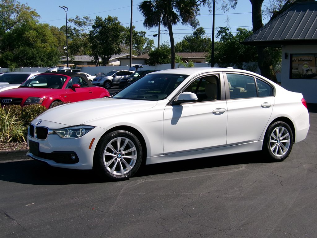 2018 BMW 3 Series Image 32