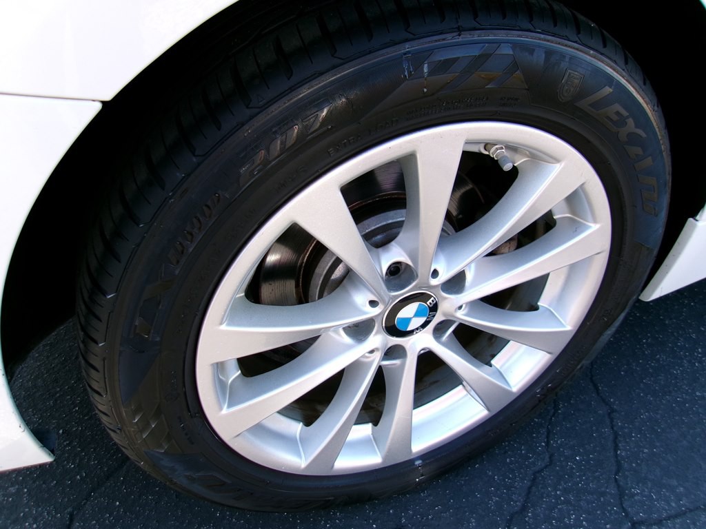 2018 BMW 3 Series Image 39