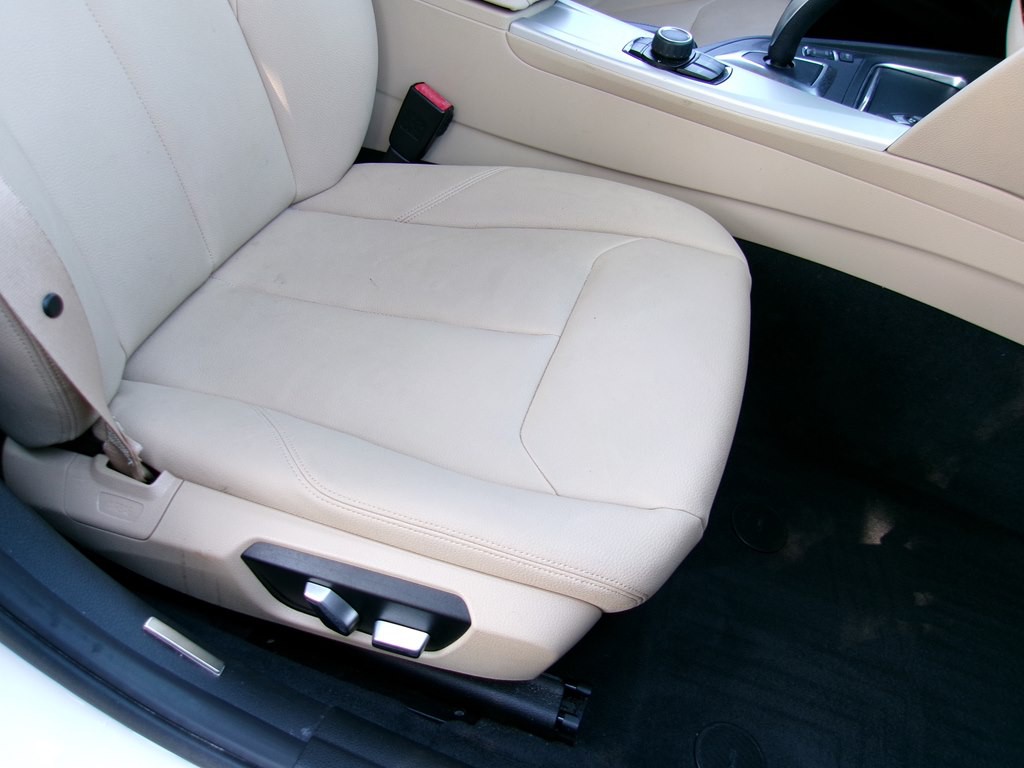 2018 BMW 3 Series Image 64