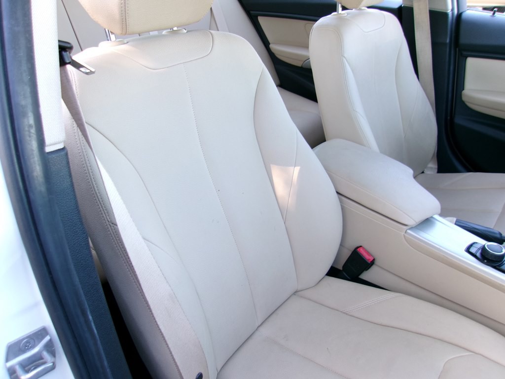 2018 BMW 3 Series Image 65