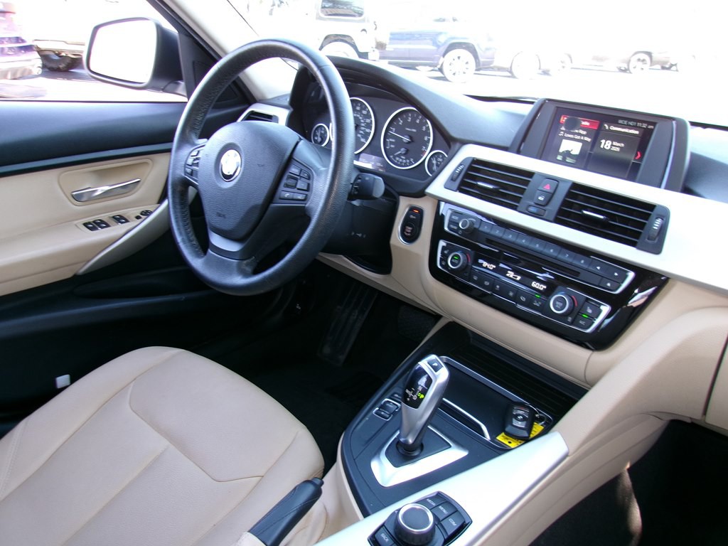 2018 BMW 3 Series Image 78