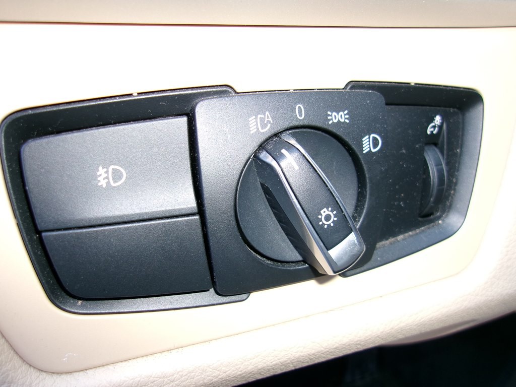 2018 BMW 3 Series Image 82