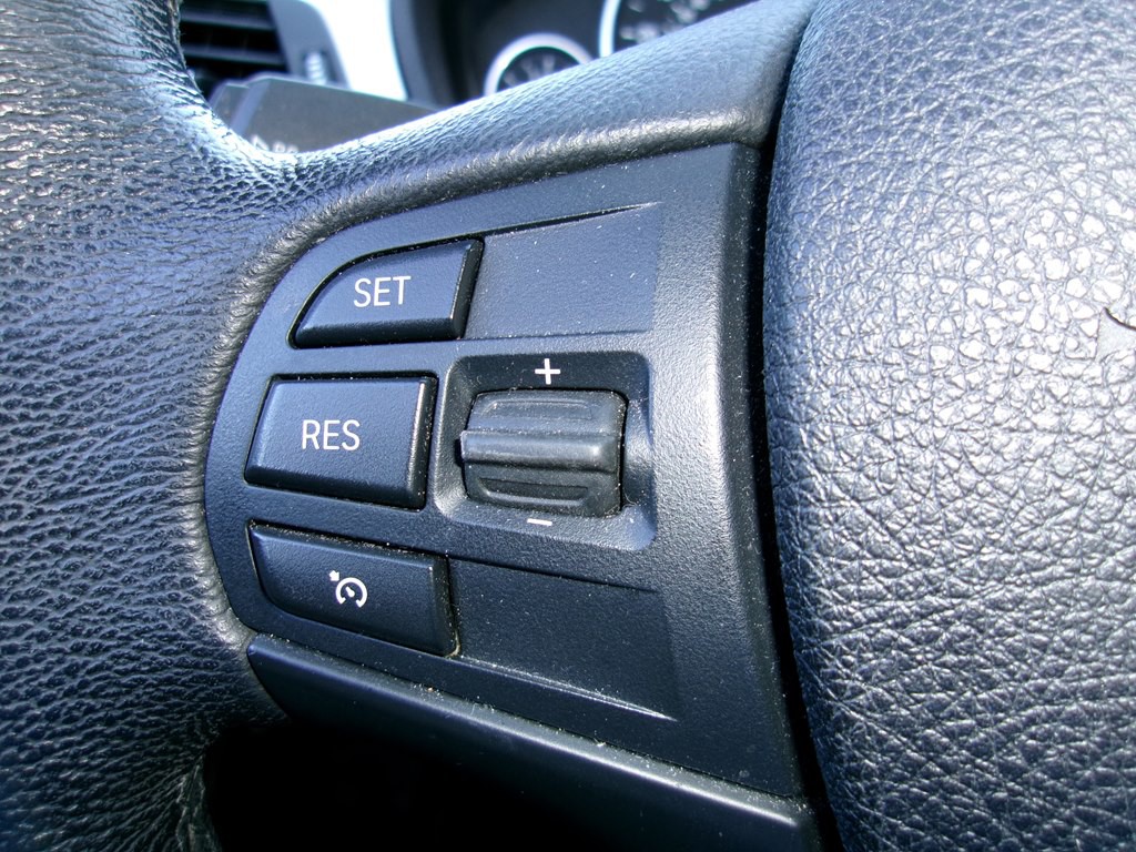 2018 BMW 3 Series Image 93