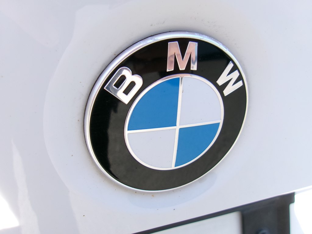 2018 BMW 3 Series Image 98