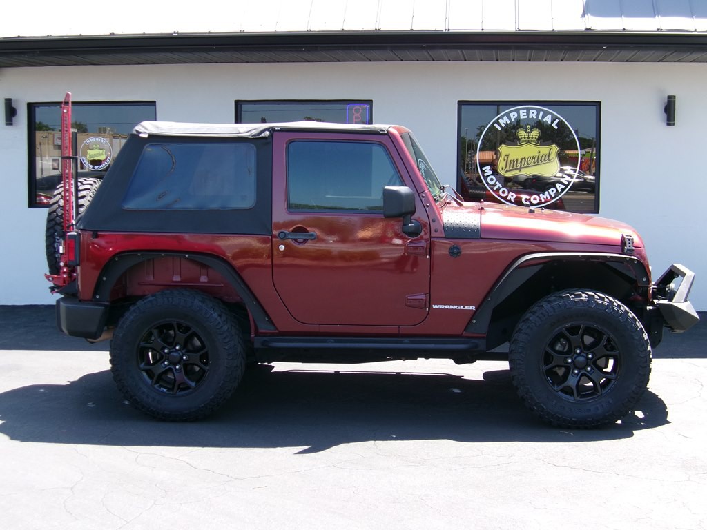 2010 Jeep Wrangler Image 12