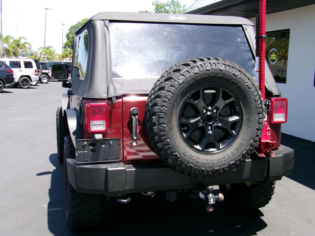 2010 Jeep Wrangler Image 20