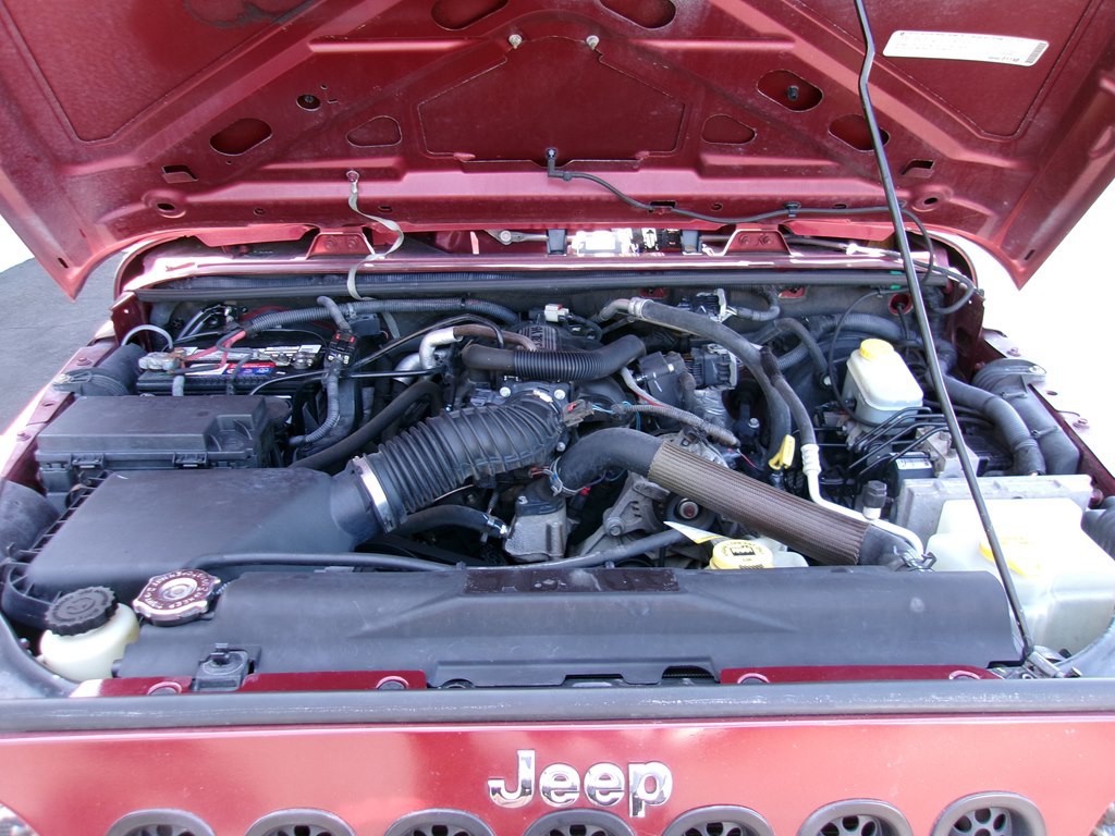 2010 Jeep Wrangler Image 34