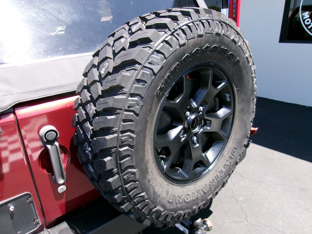 2010 Jeep Wrangler Image 38