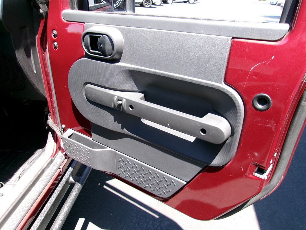 2010 Jeep Wrangler Image 44