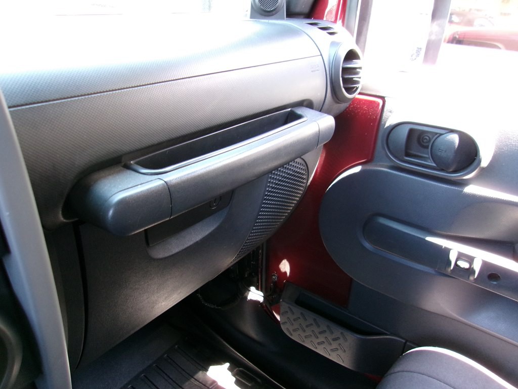 2010 Jeep Wrangler Image 54