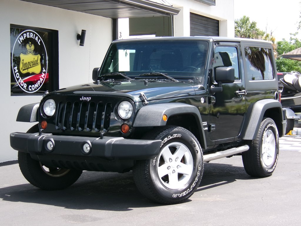 2012 Jeep Wrangler Image 1