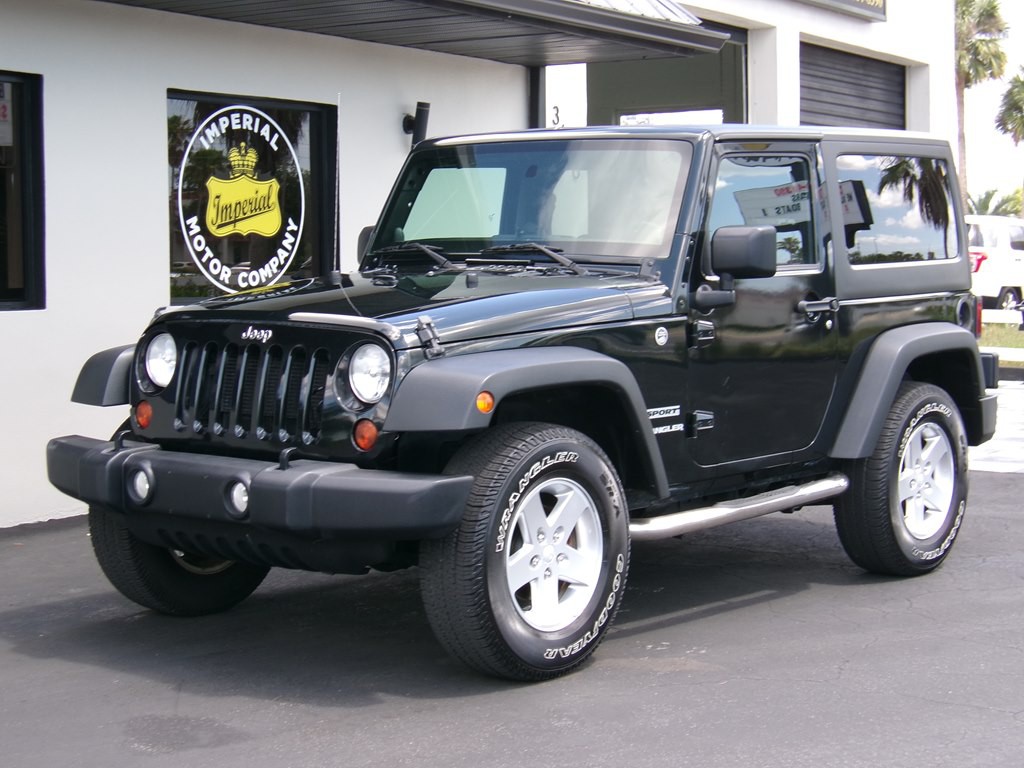 2012 Jeep Wrangler Image 2