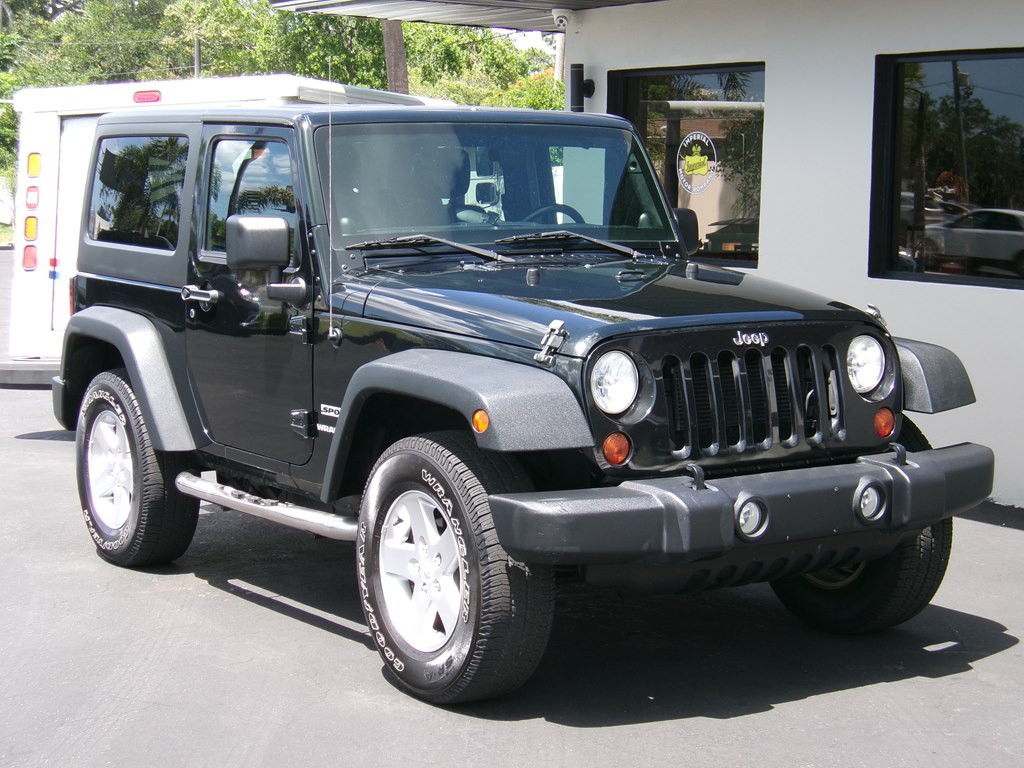 2012 Jeep Wrangler Image 8