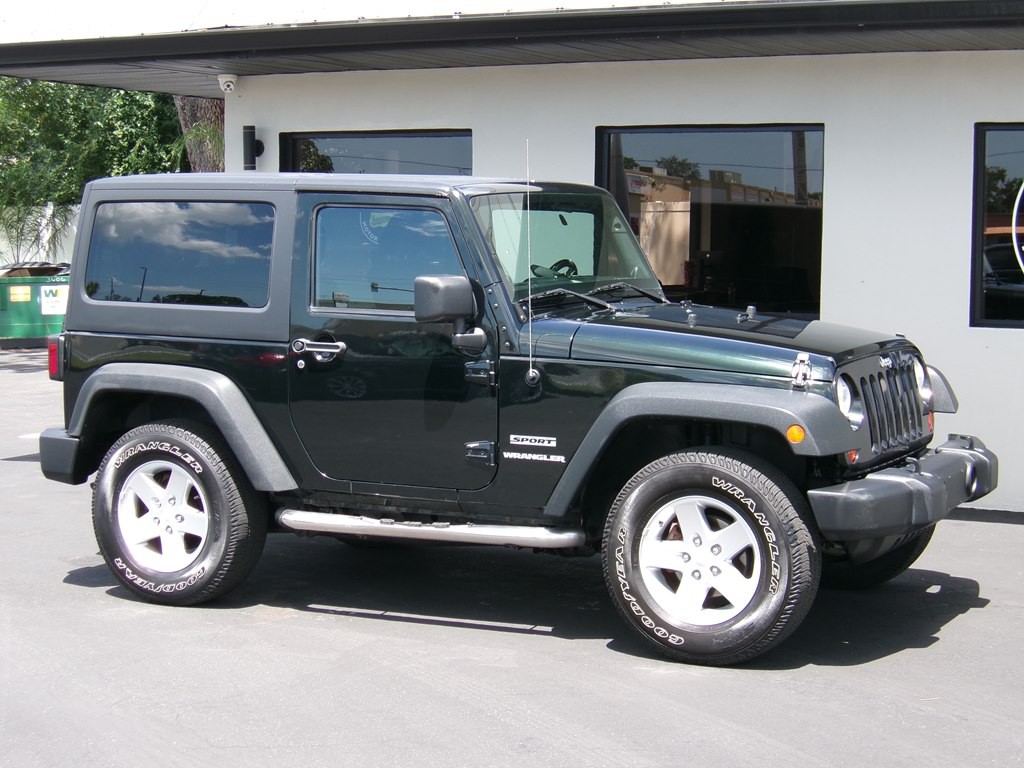 2012 Jeep Wrangler Image 11