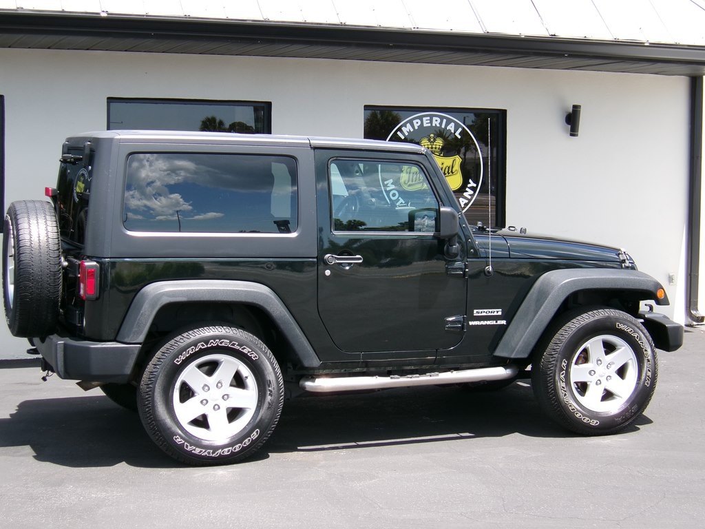 2012 Jeep Wrangler Image 15