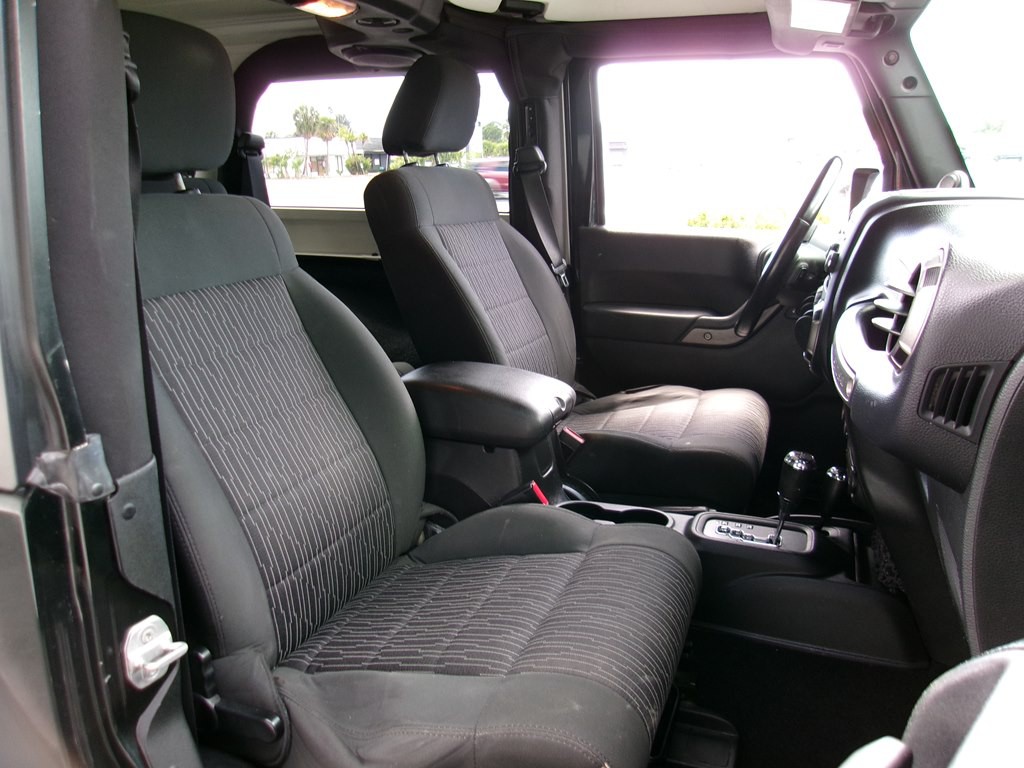 2012 Jeep Wrangler Image 48