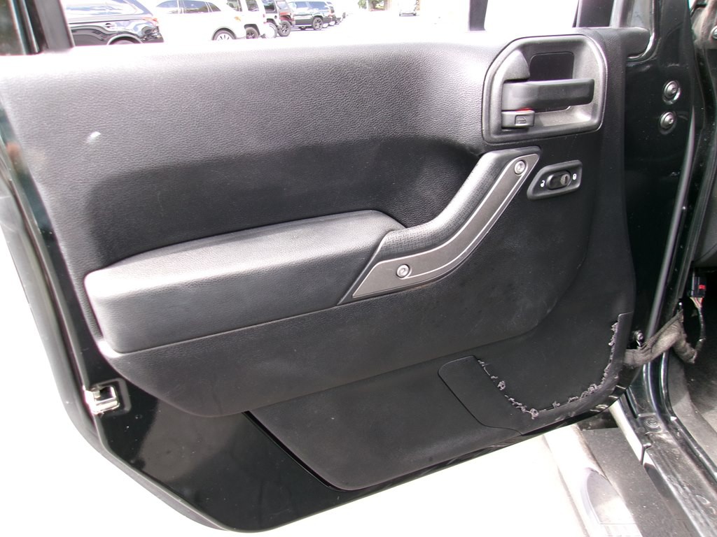 2012 Jeep Wrangler Image 49